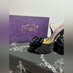 Hale Bob Vintage Velvet Mule